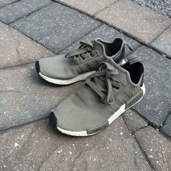 Olive green NMD R1 - Picture 2 of 4